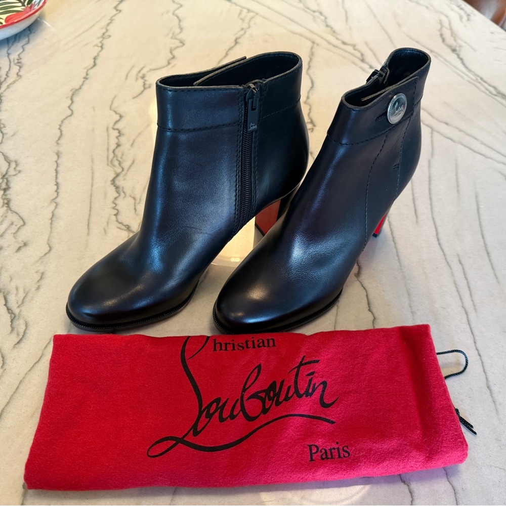 Christian Louboutin Janis Button Bootie - 7.5